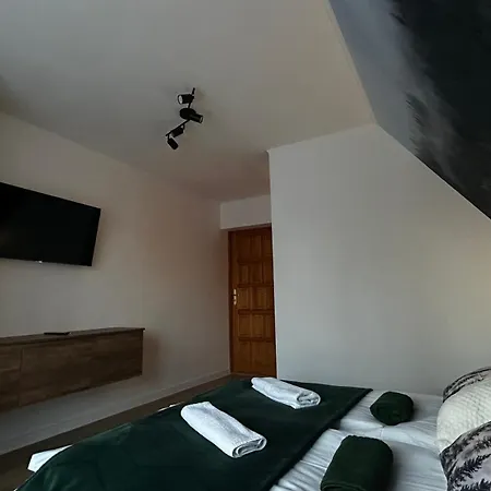 Проживание в семье W Borze