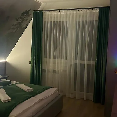 Проживание в семье W Borze *